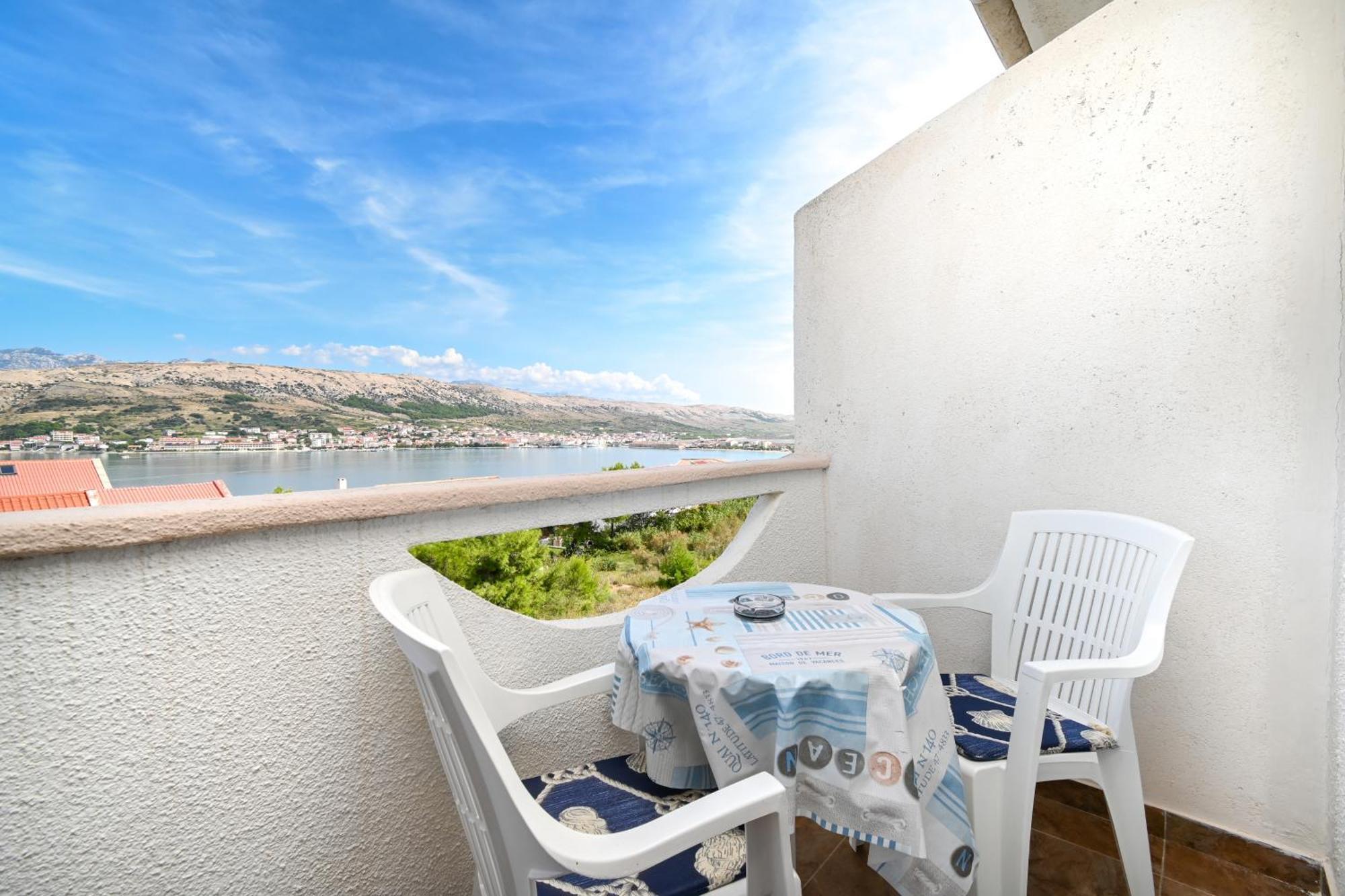 Apartments With A Parking Space Pag - 15765 Pag Town Esterno foto