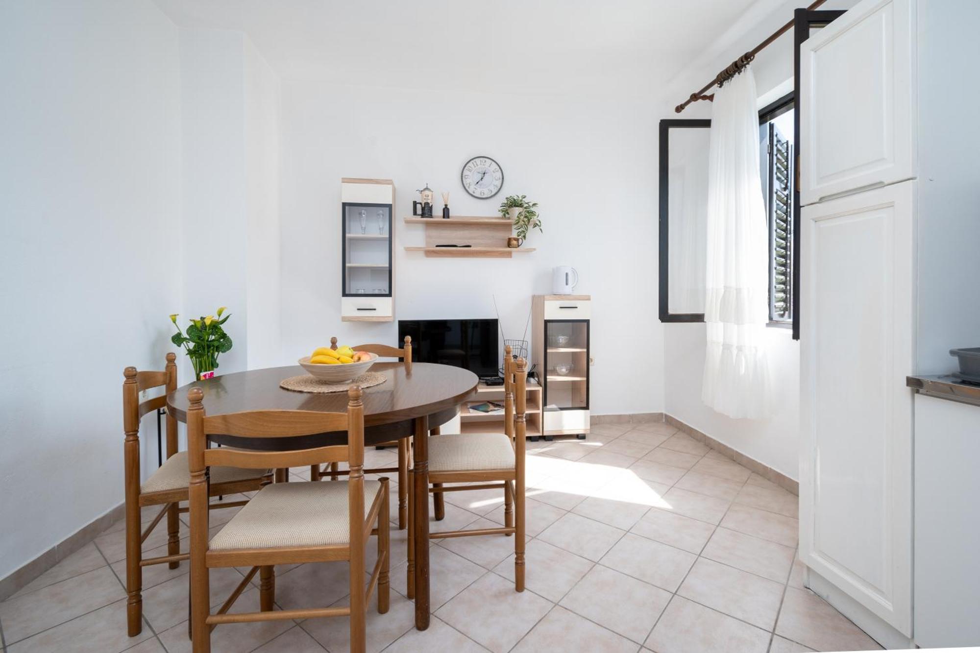 Apartments With A Parking Space Pag - 15765 Pag Town Esterno foto