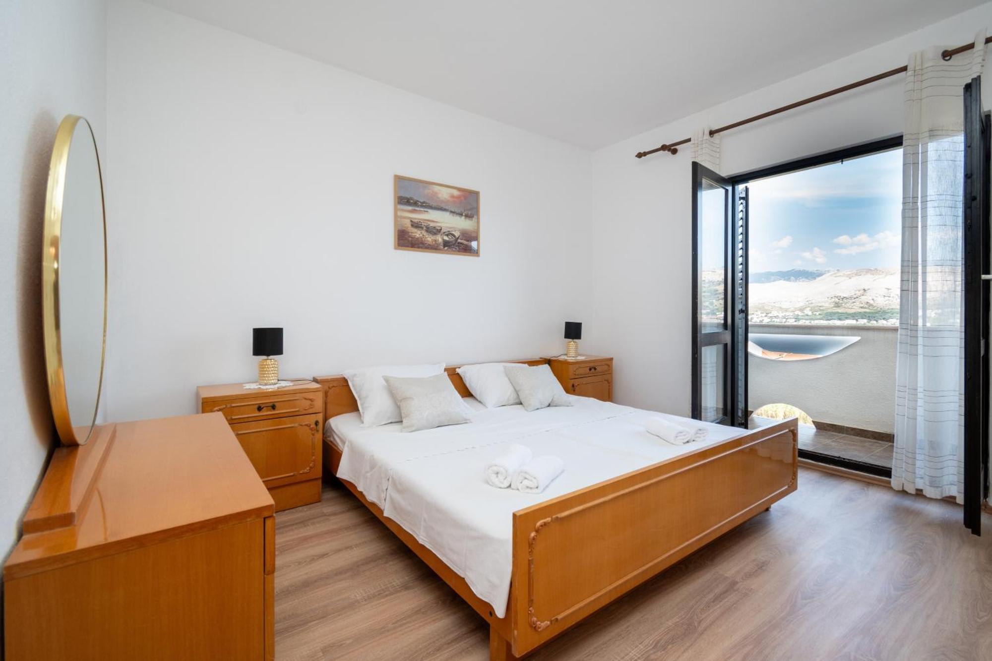 Apartments With A Parking Space Pag - 15765 Pag Town Esterno foto